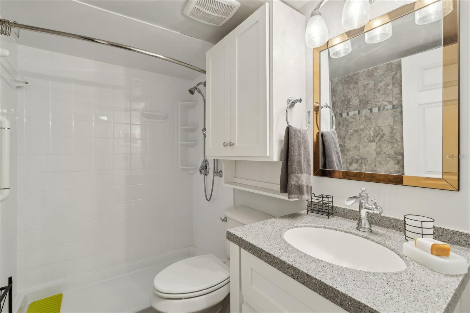 210 River Bend Pl #b Property Photo 19