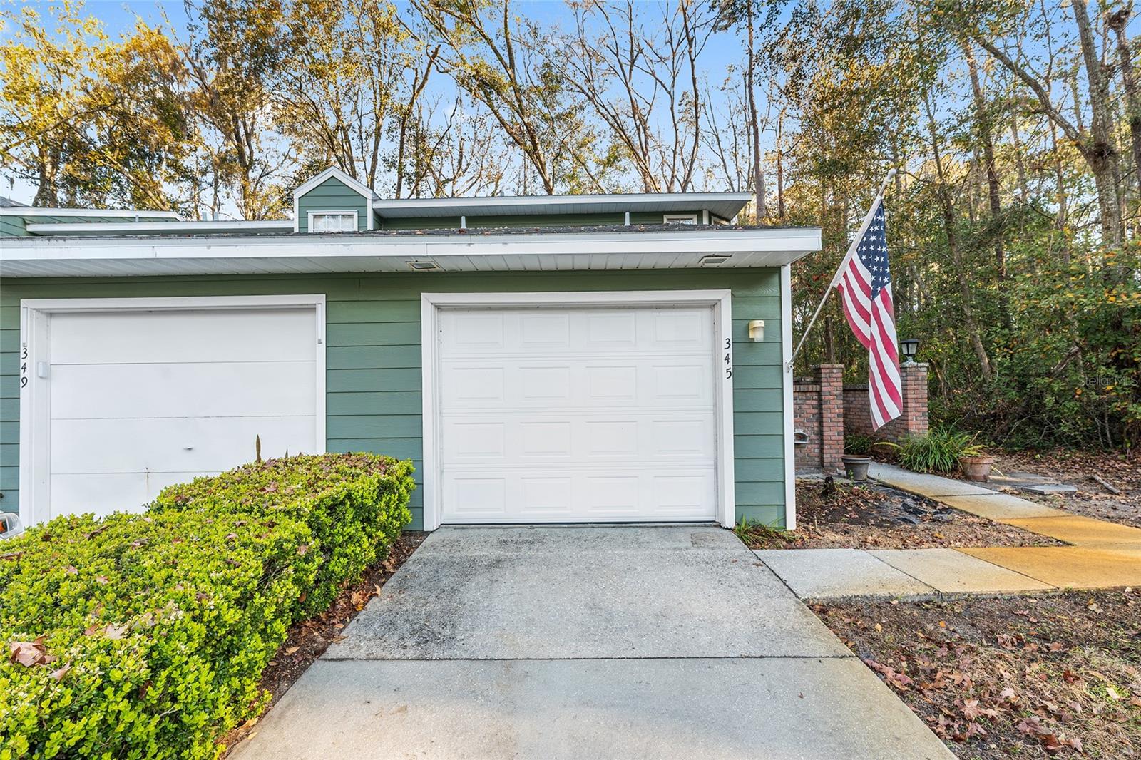 345 Nw 48th Blvd #k Property Photo 4