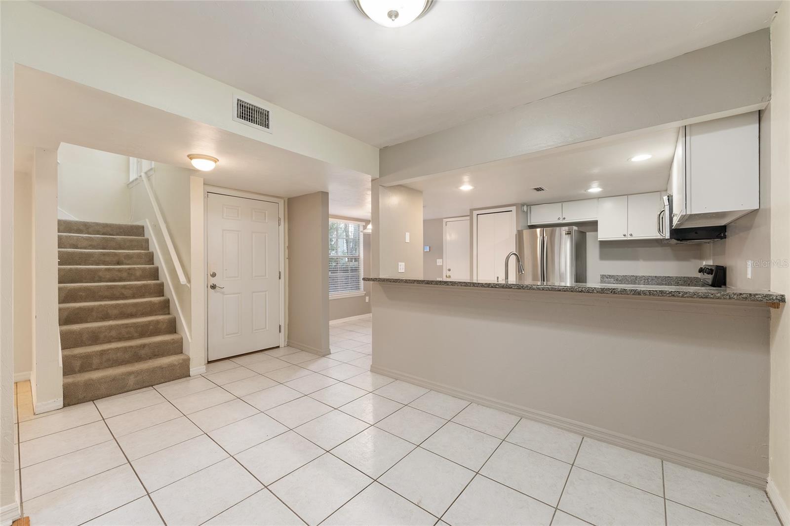 345 Nw 48th Blvd #k Property Photo 17