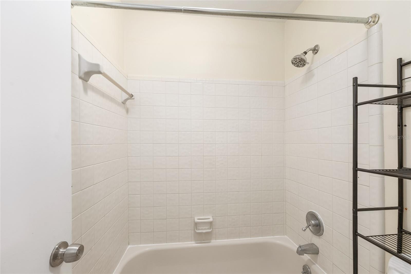 345 Nw 48th Blvd #k Property Photo 39
