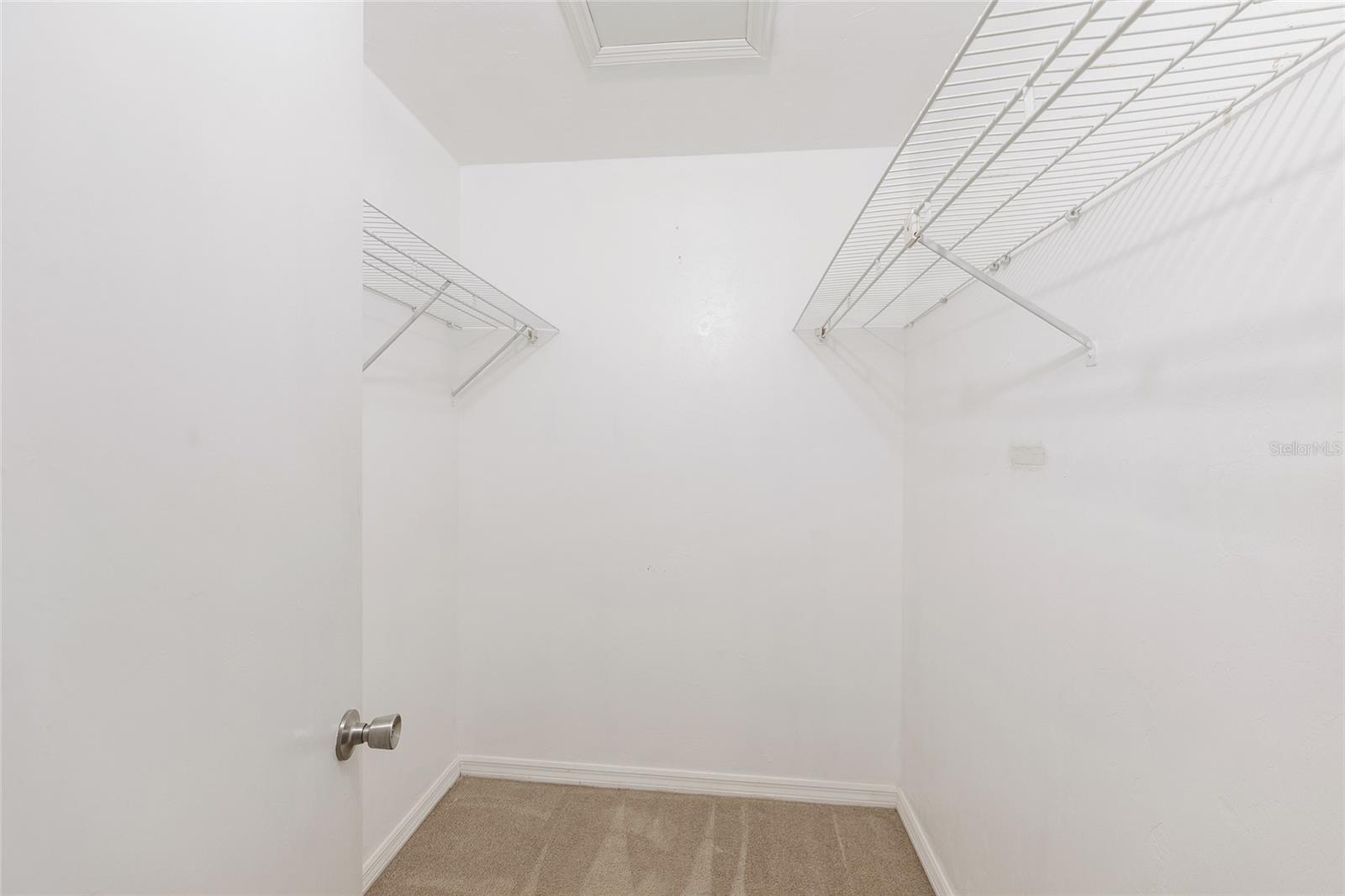 345 Nw 48th Blvd #k Property Photo 41