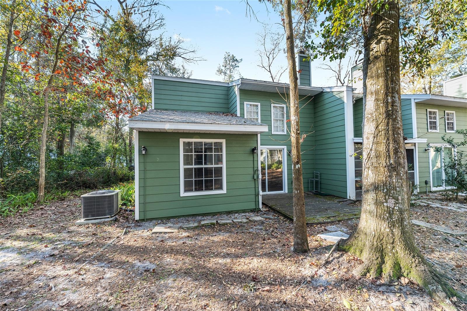 345 Nw 48th Blvd #k Property Photo 46