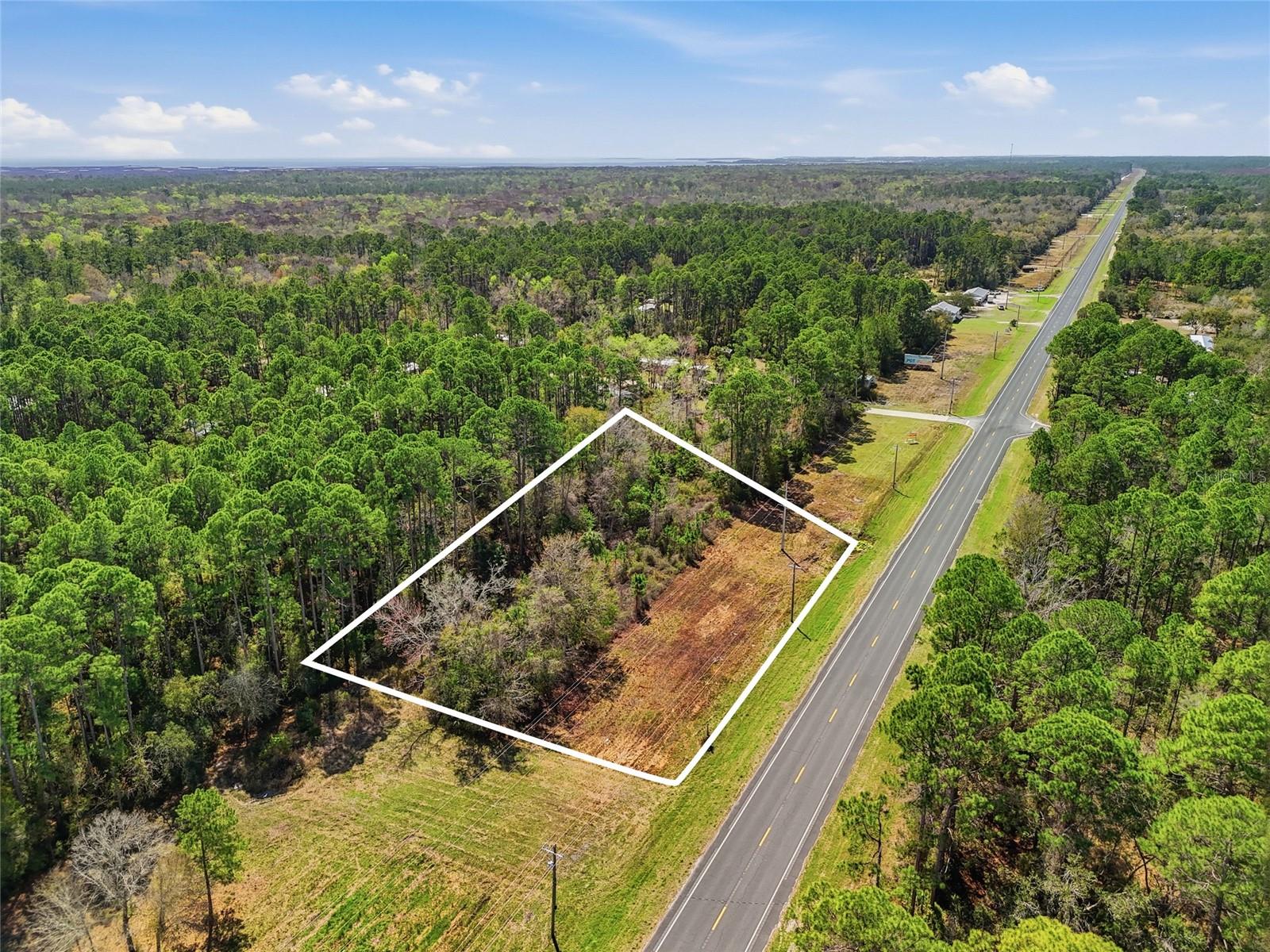 Sw State Road 24 Property Photo 5