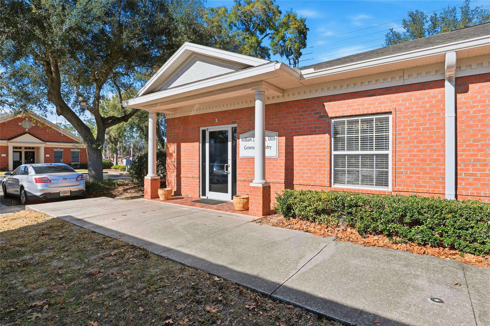 4130 Nw 37th Pl #ste E Property Photo 16