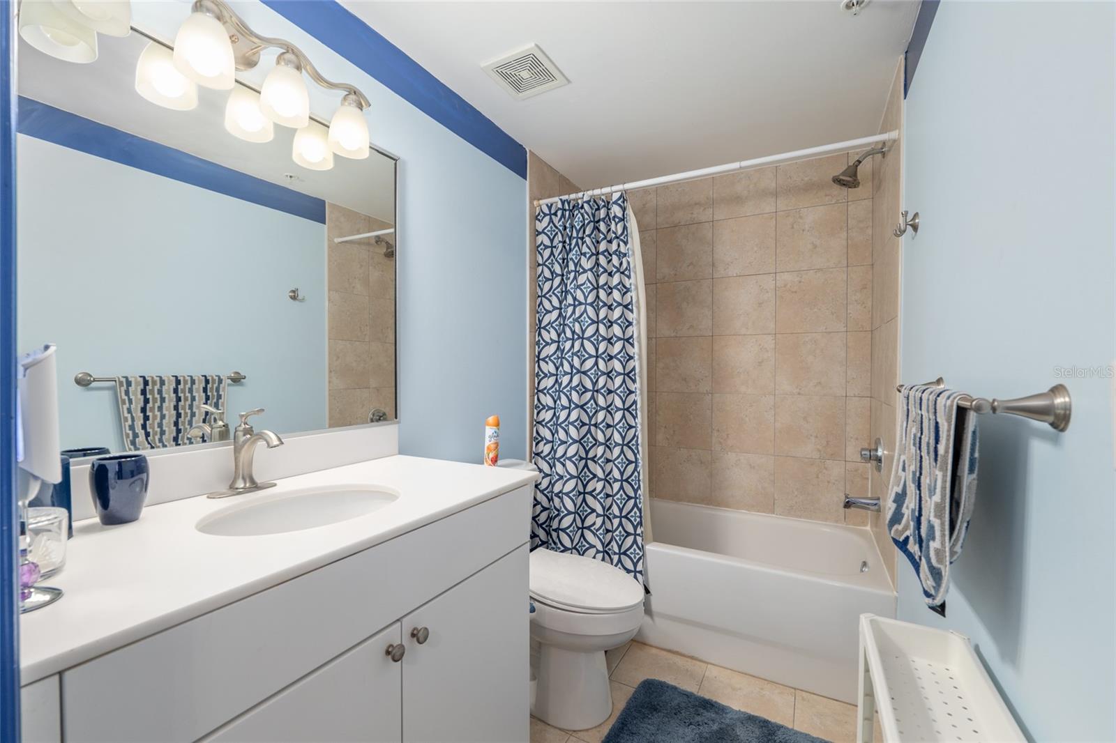 2515 Sw 35th Pl #219 Property Photo 11