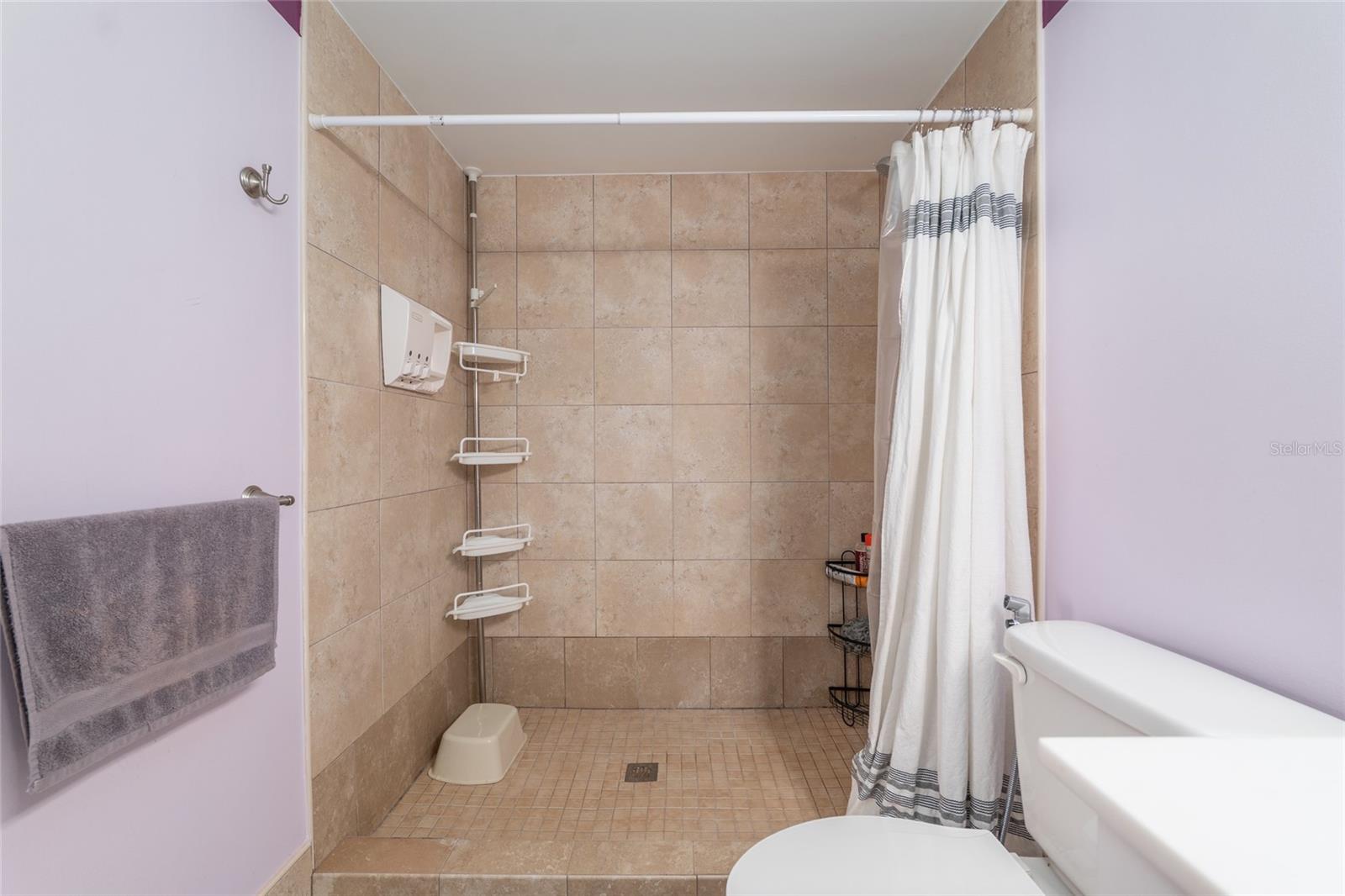 2515 Sw 35th Pl #219 Property Photo 35