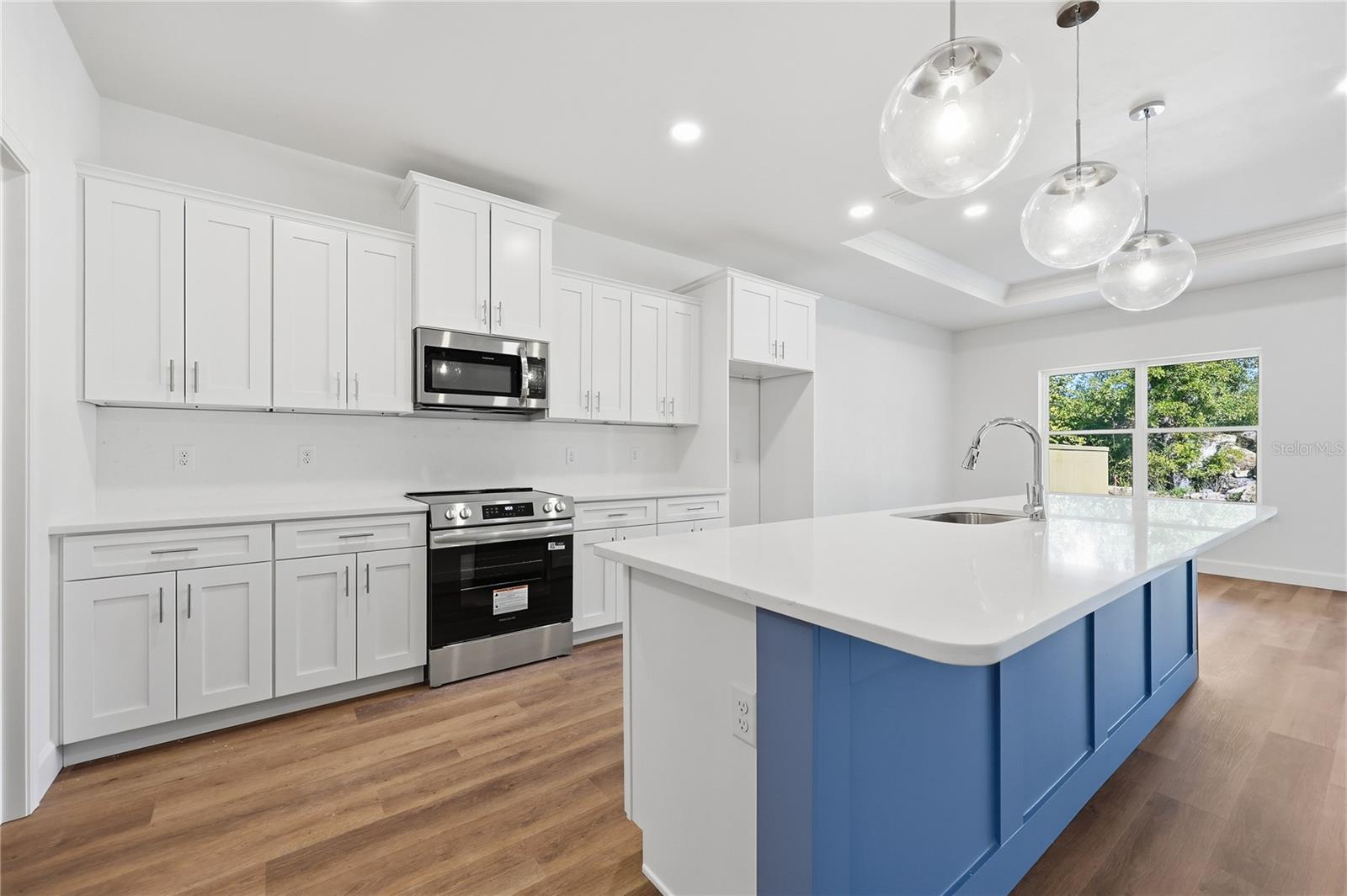 1072 Sw 67th Way Property Photo 18
