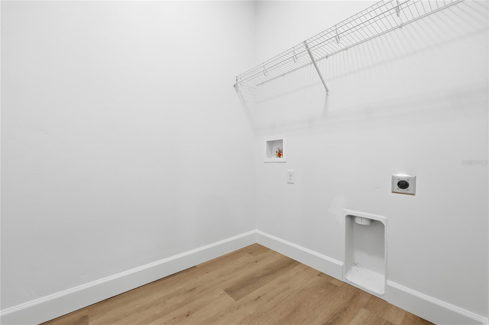 1072 Sw 67th Way Property Photo 25