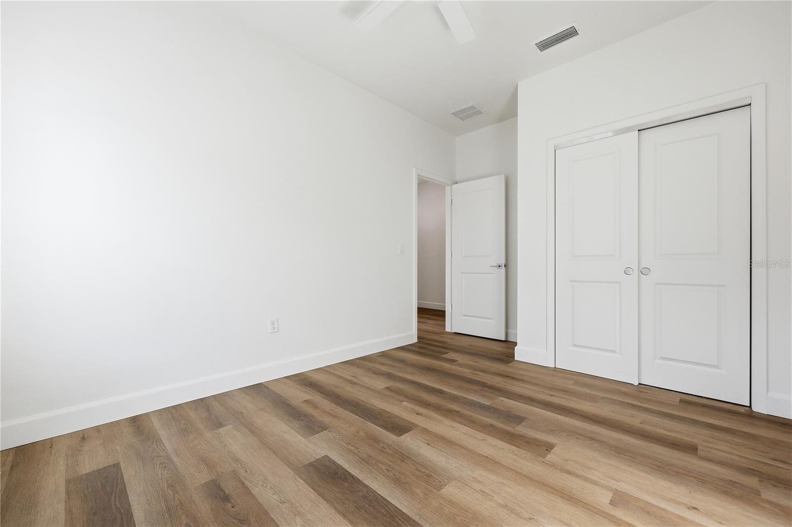 1072 Sw 67th Way Property Photo 30