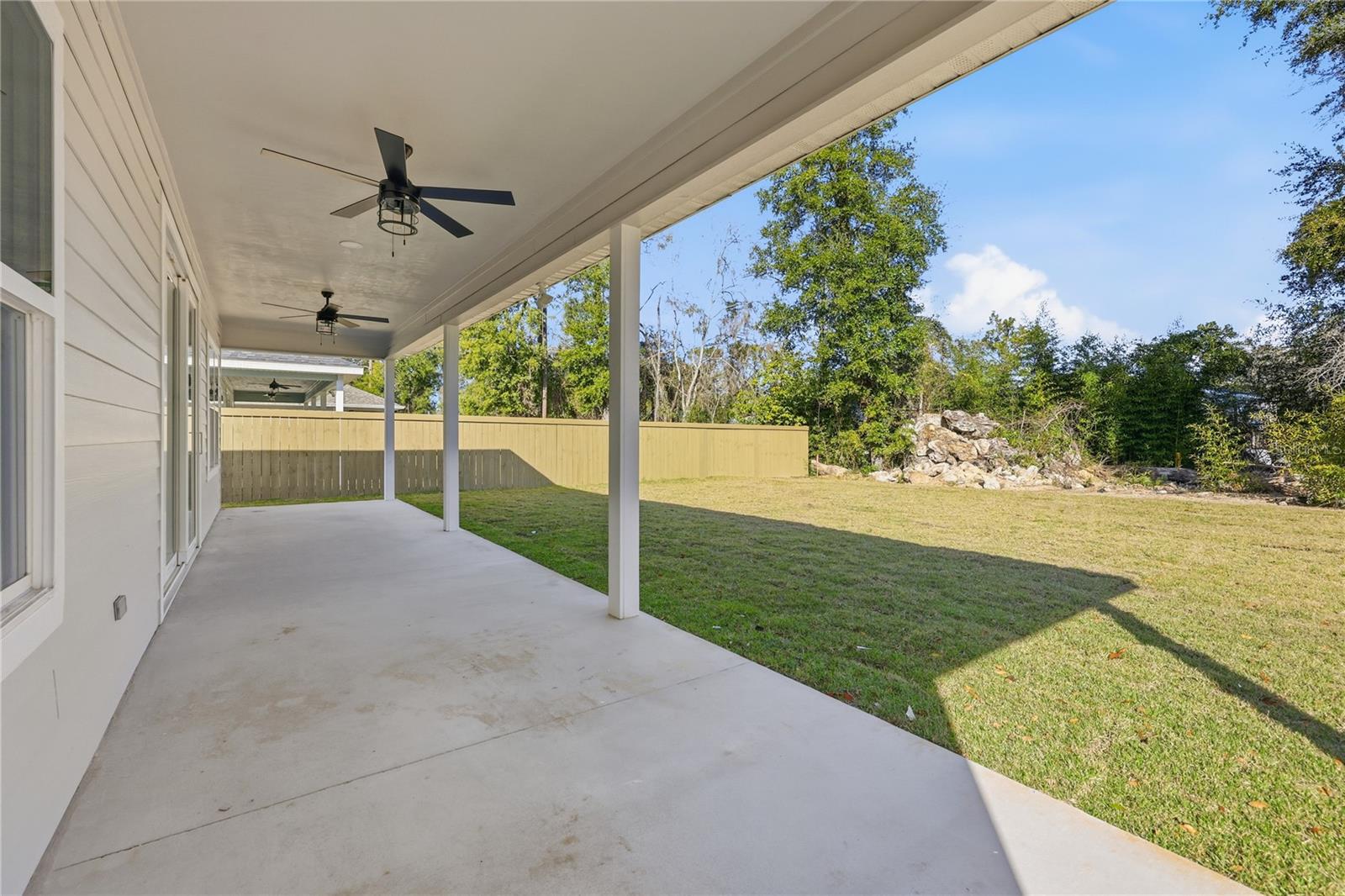 1072 Sw 67th Way Property Photo 32