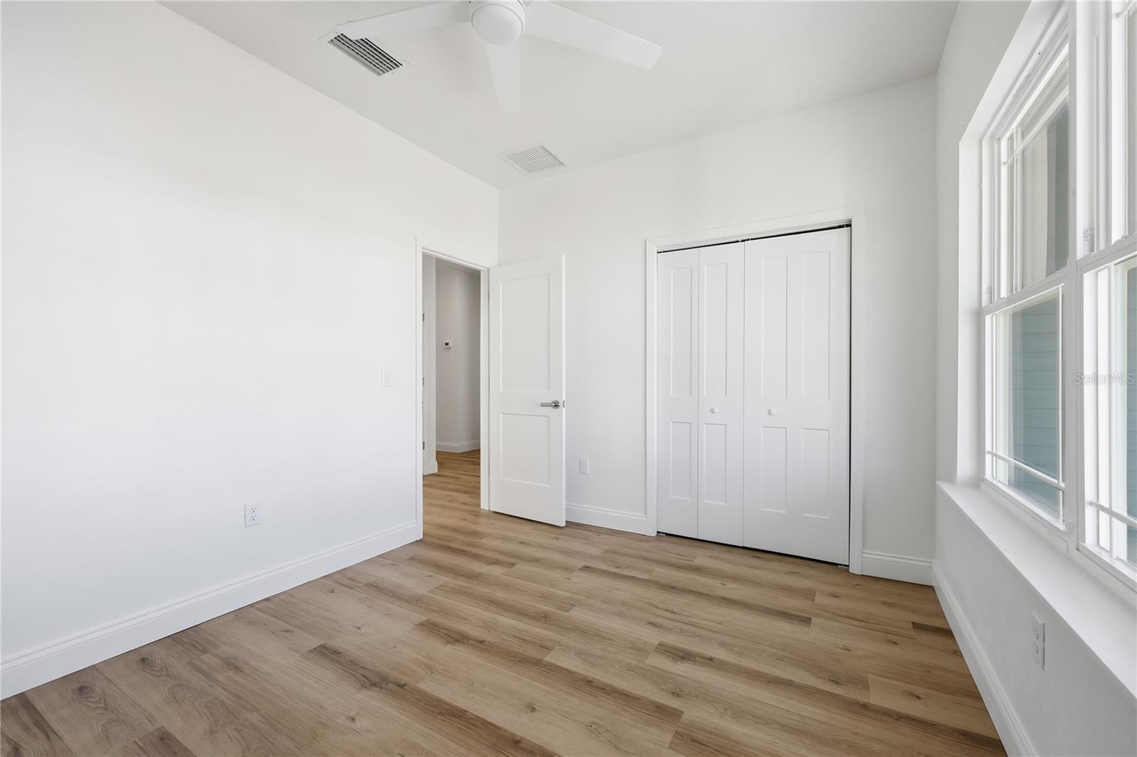 1064 Sw 67th Way Property Photo 15