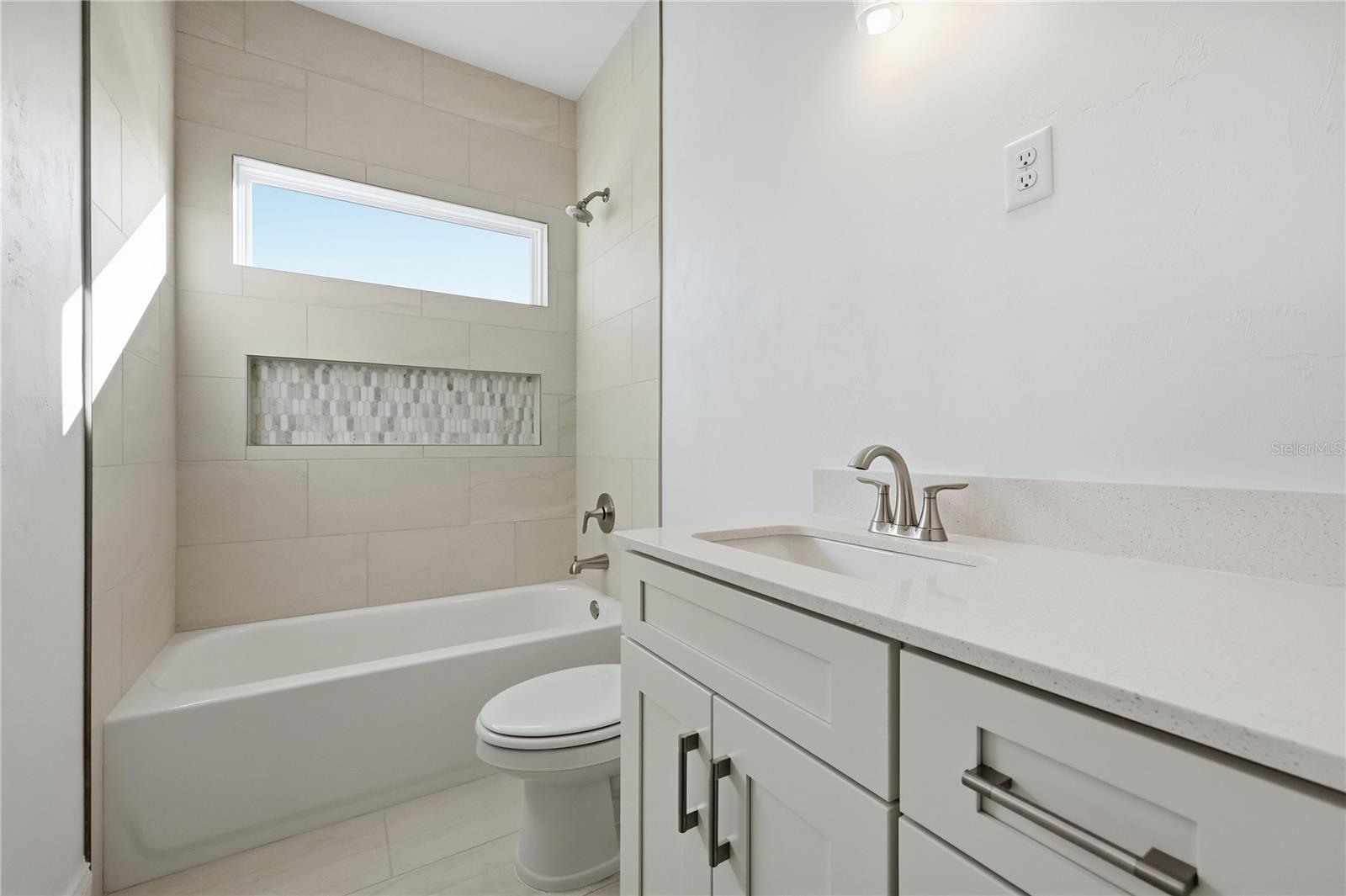 1064 Sw 67th Way Property Photo 16