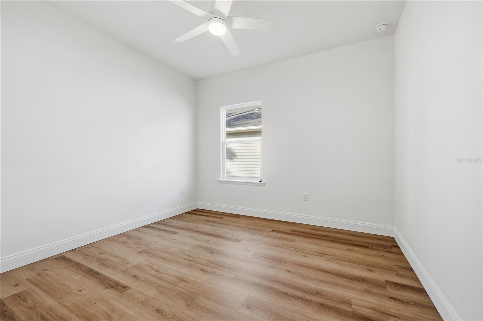 1064 Sw 67th Way Property Photo 17