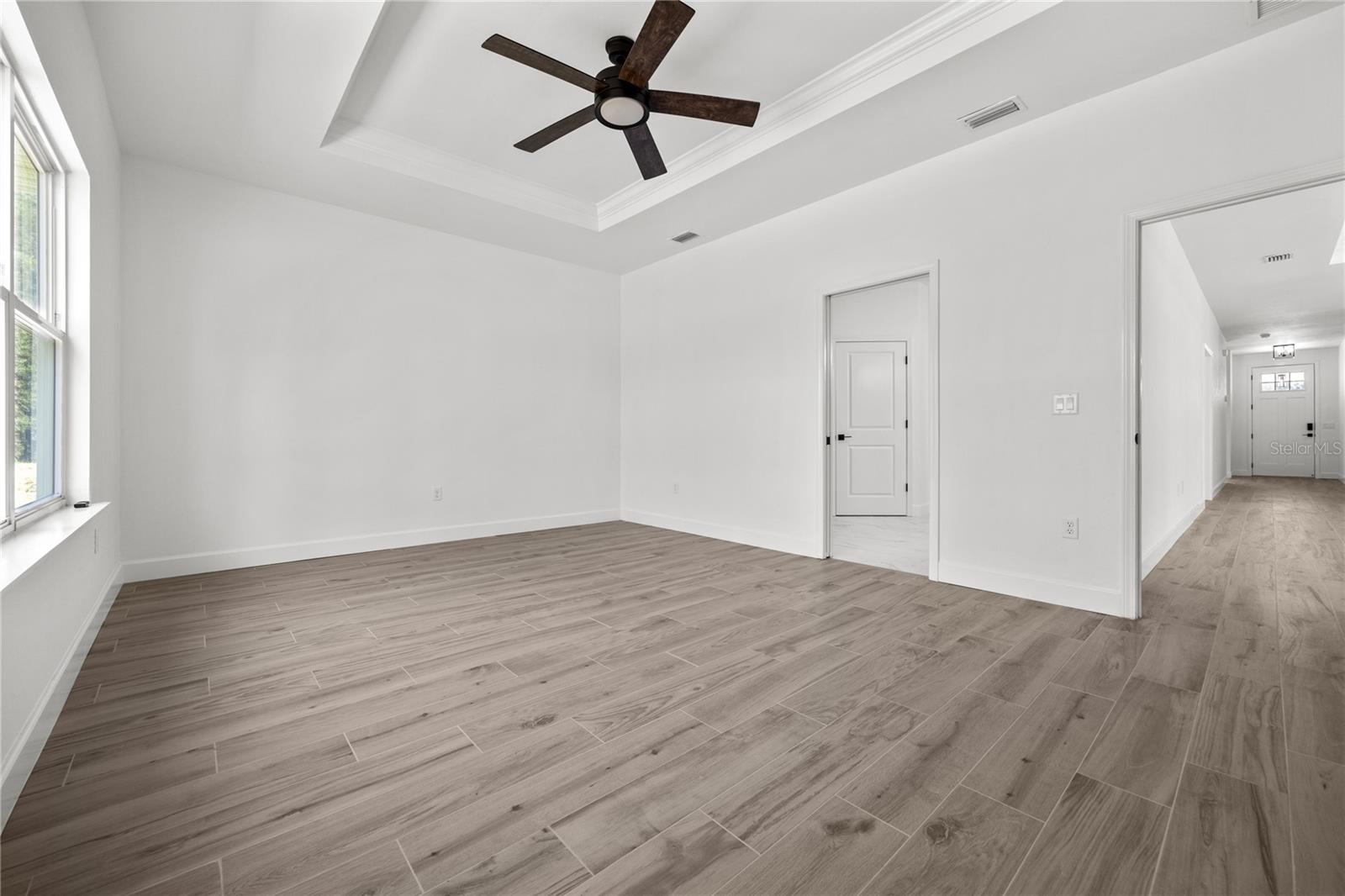 1050 Sw 67th Way Property Photo 5