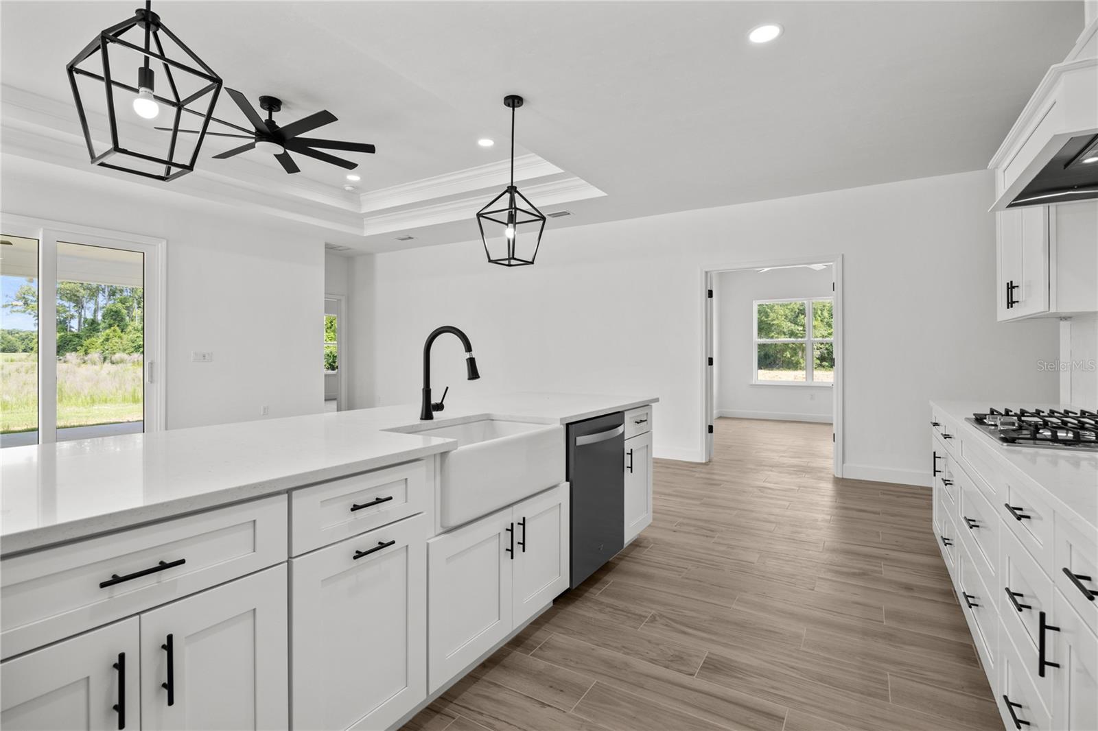 1050 Sw 67th Way Property Photo 13