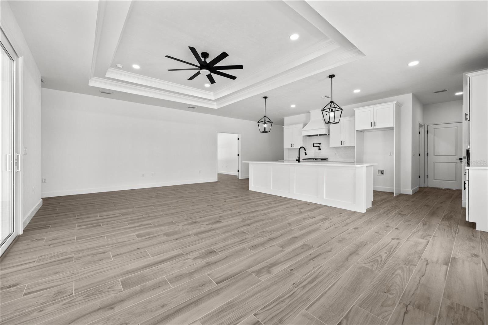 1050 Sw 67th Way Property Photo 16