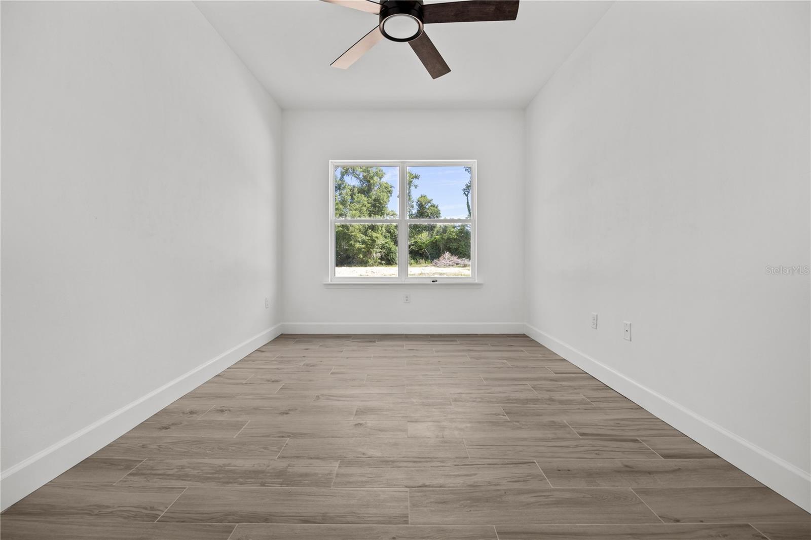 1050 Sw 67th Way Property Photo 18