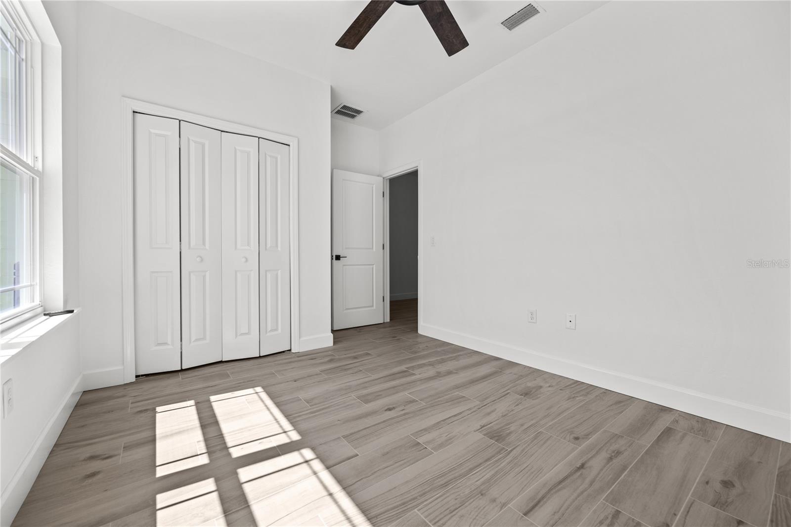 1050 Sw 67th Way Property Photo 24