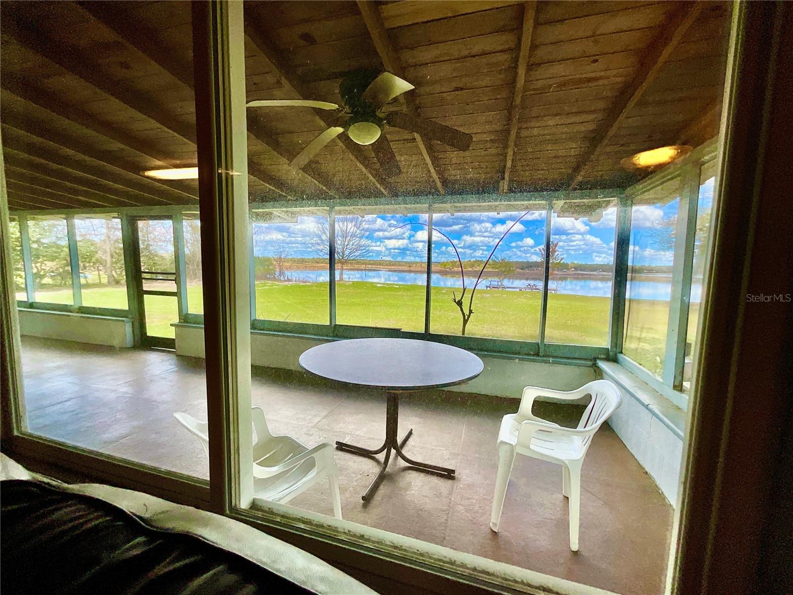 106 E Sunnyside Beach Rd Property Photo 7