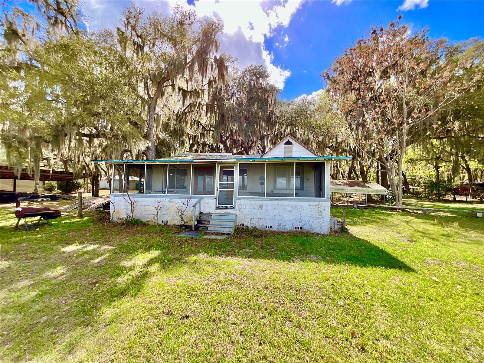 106 E Sunnyside Beach Rd Property Photo 20