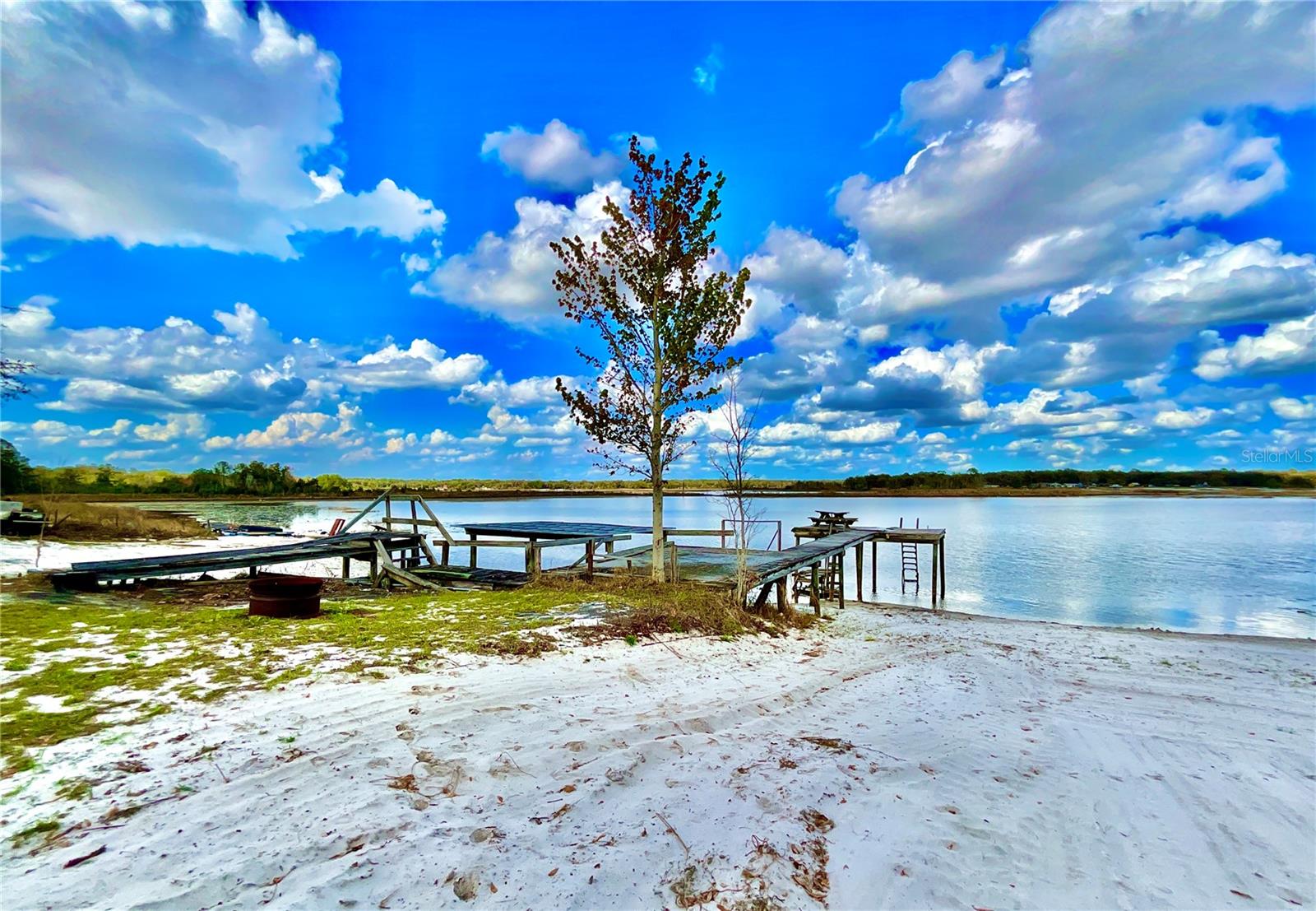 106 E Sunnyside Beach Rd Property Photo 27