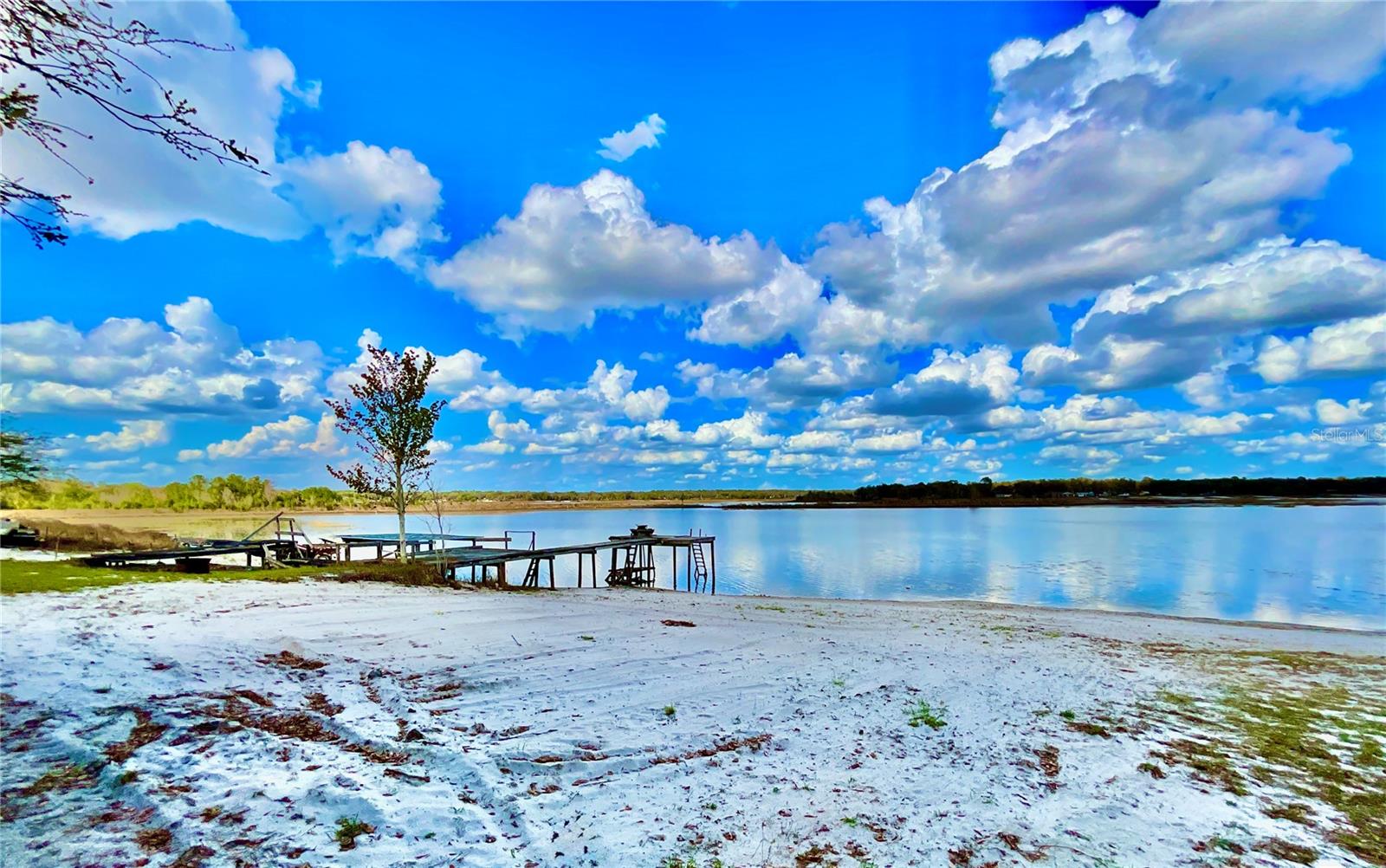 106 E Sunnyside Beach Rd Property Photo 34