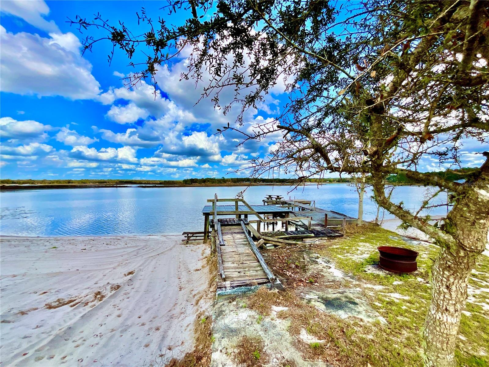106 E Sunnyside Beach Rd Property Photo 50