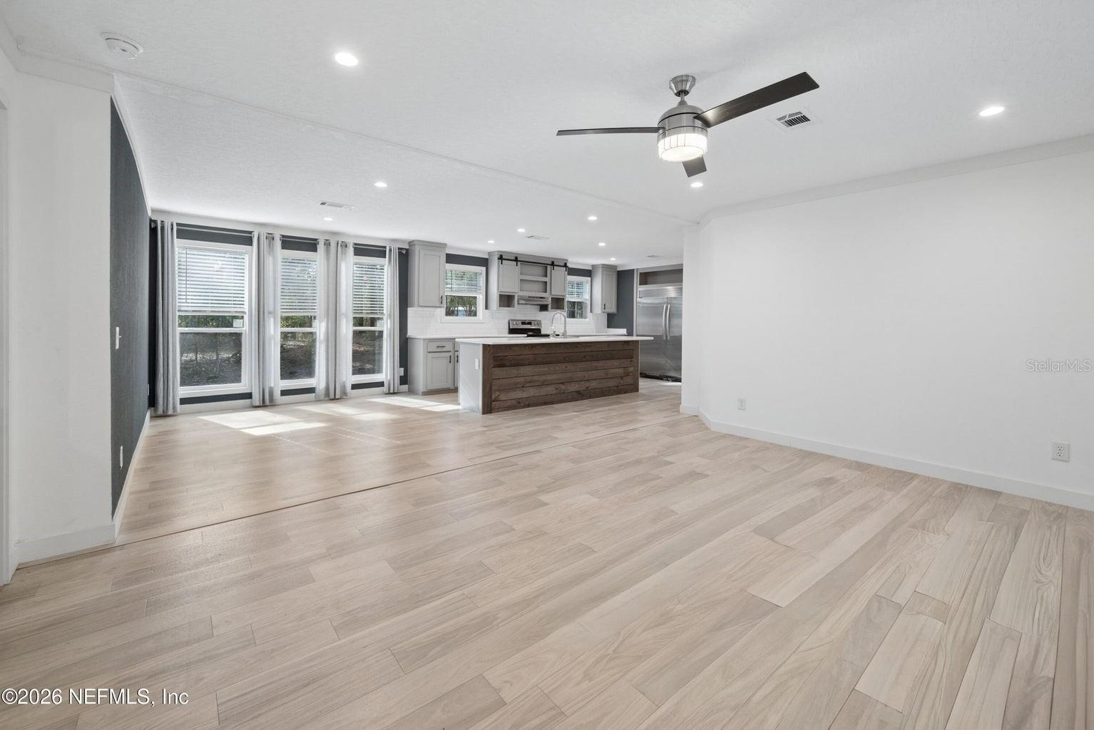 7577 Hot Springs Ct Property Photo 4