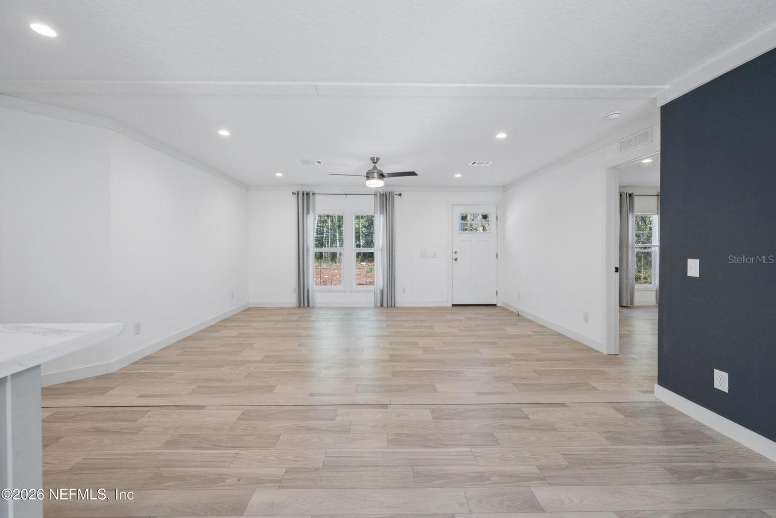 7577 Hot Springs Ct Property Photo 10