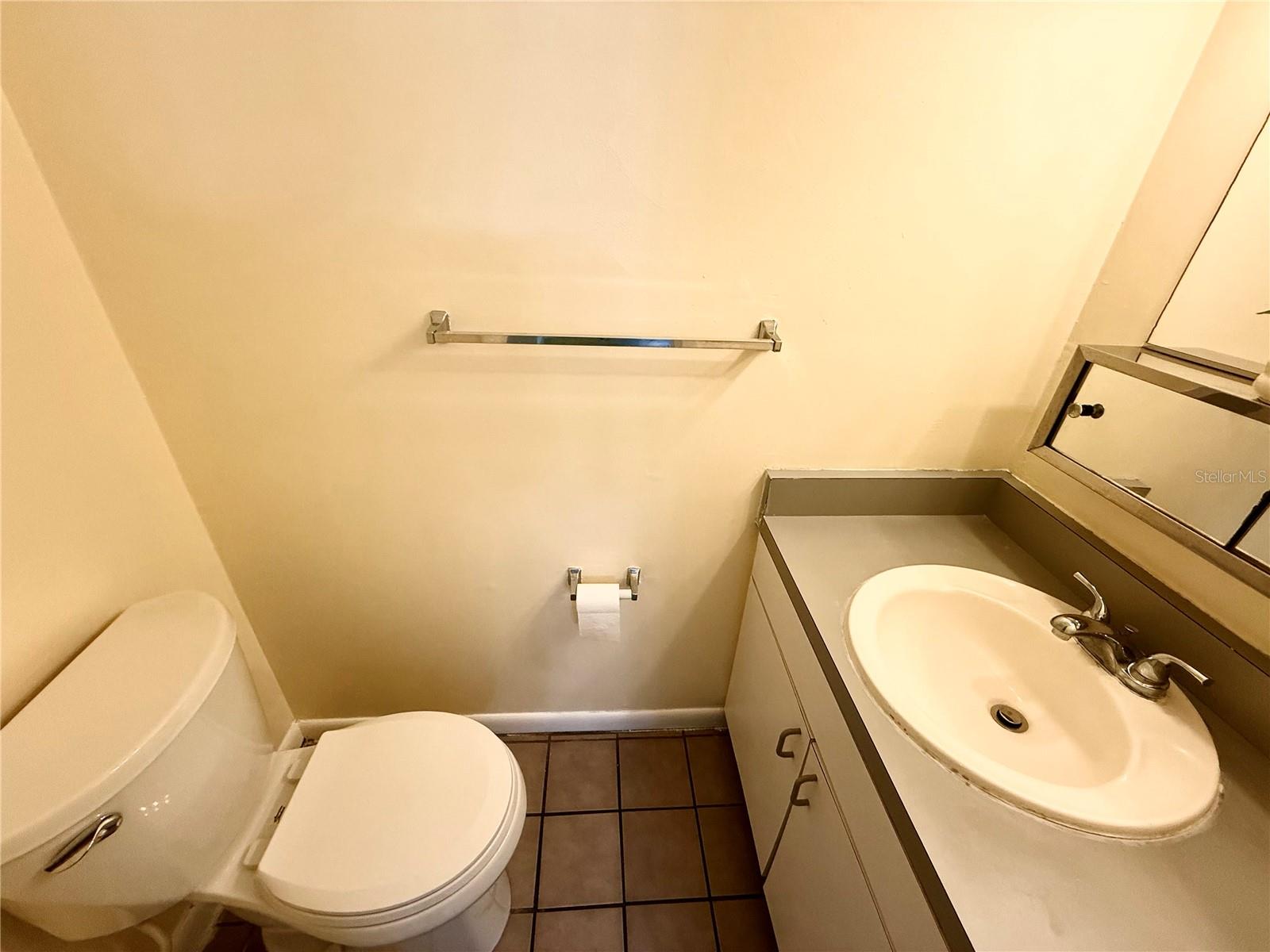 2735 Sw 35th Pl #1604 Property Photo 14