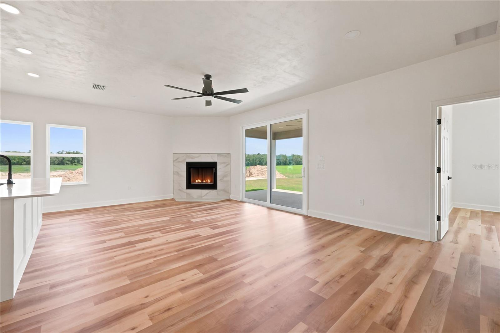 21115 Sw 1st Pl Property Photo 5
