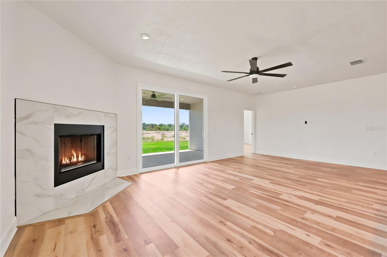 21115 Sw 1st Pl Property Photo 6