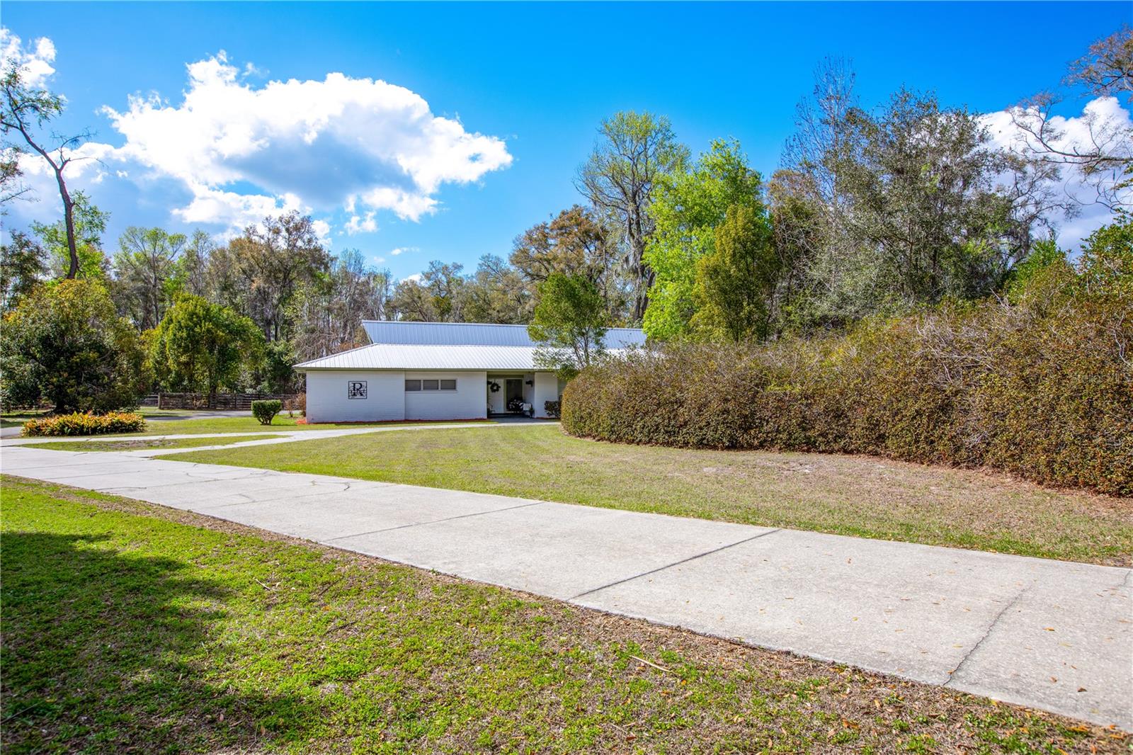 12182 Sw State Road 45 Property Photo 2