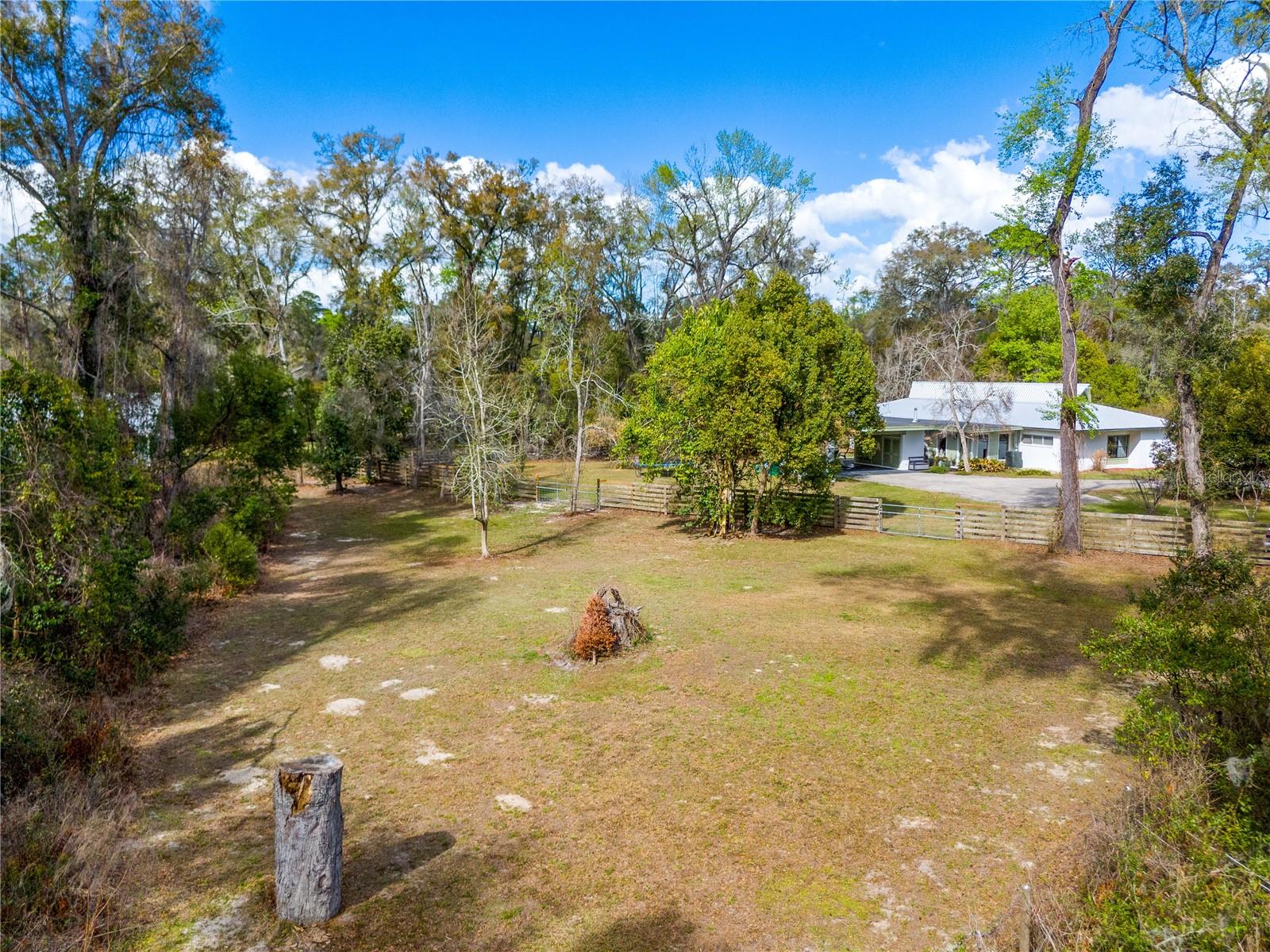 12182 Sw State Road 45 Property Photo 37
