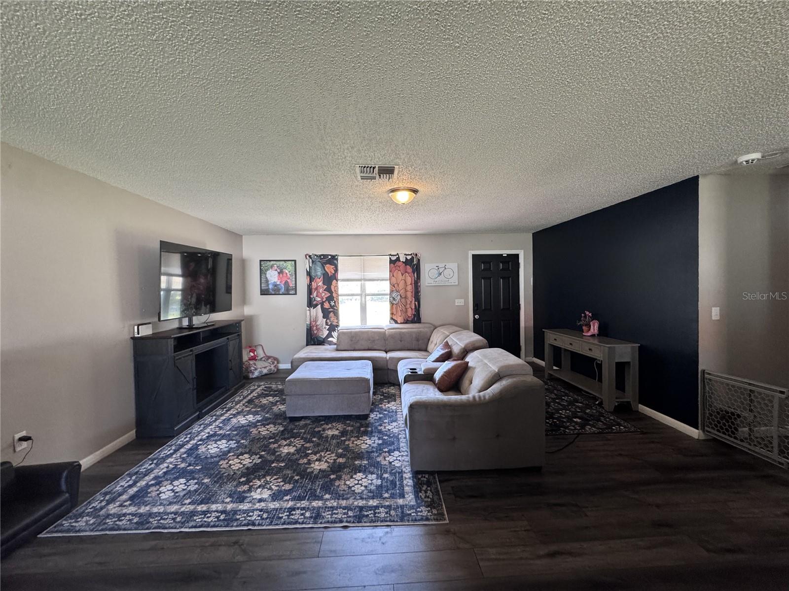 24 Sapphire Way Property Photo 5