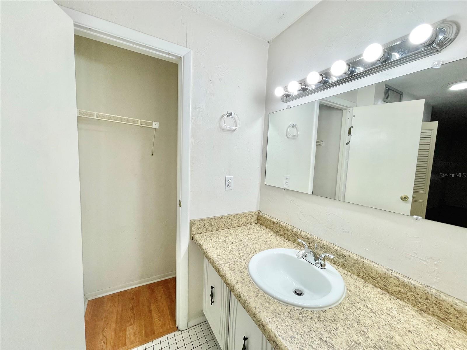 719 Sw 75th St #103 Property Photo 19