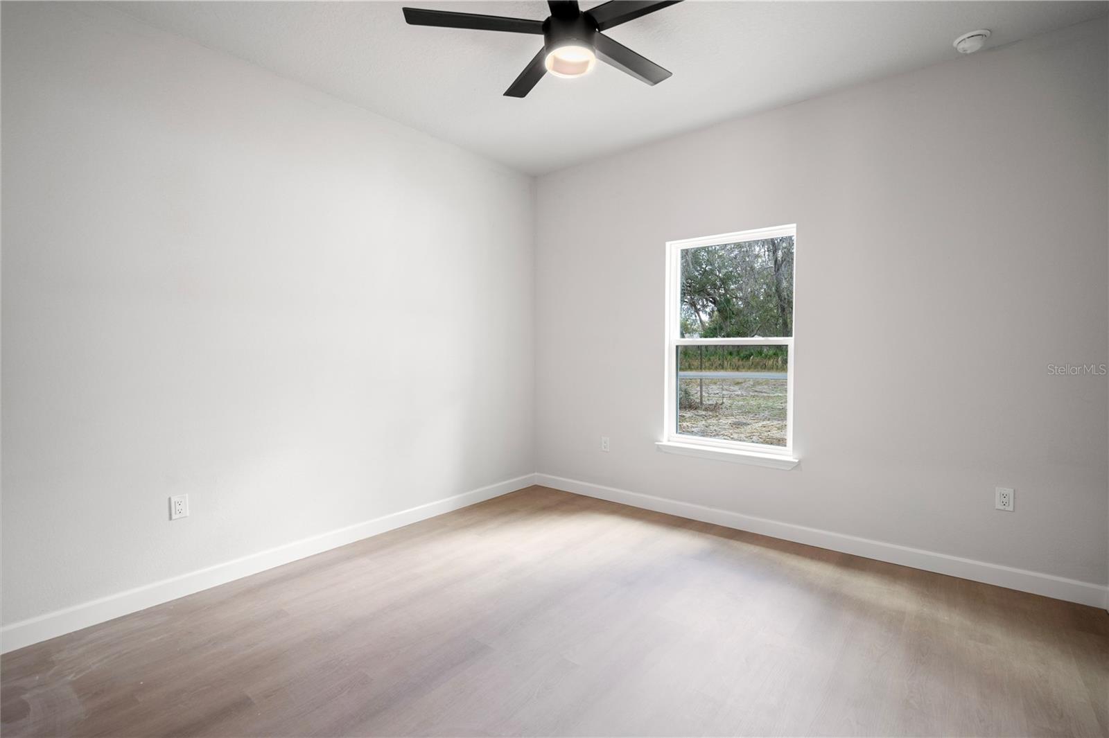 11231 Nw 92nd Ct Property Photo 17