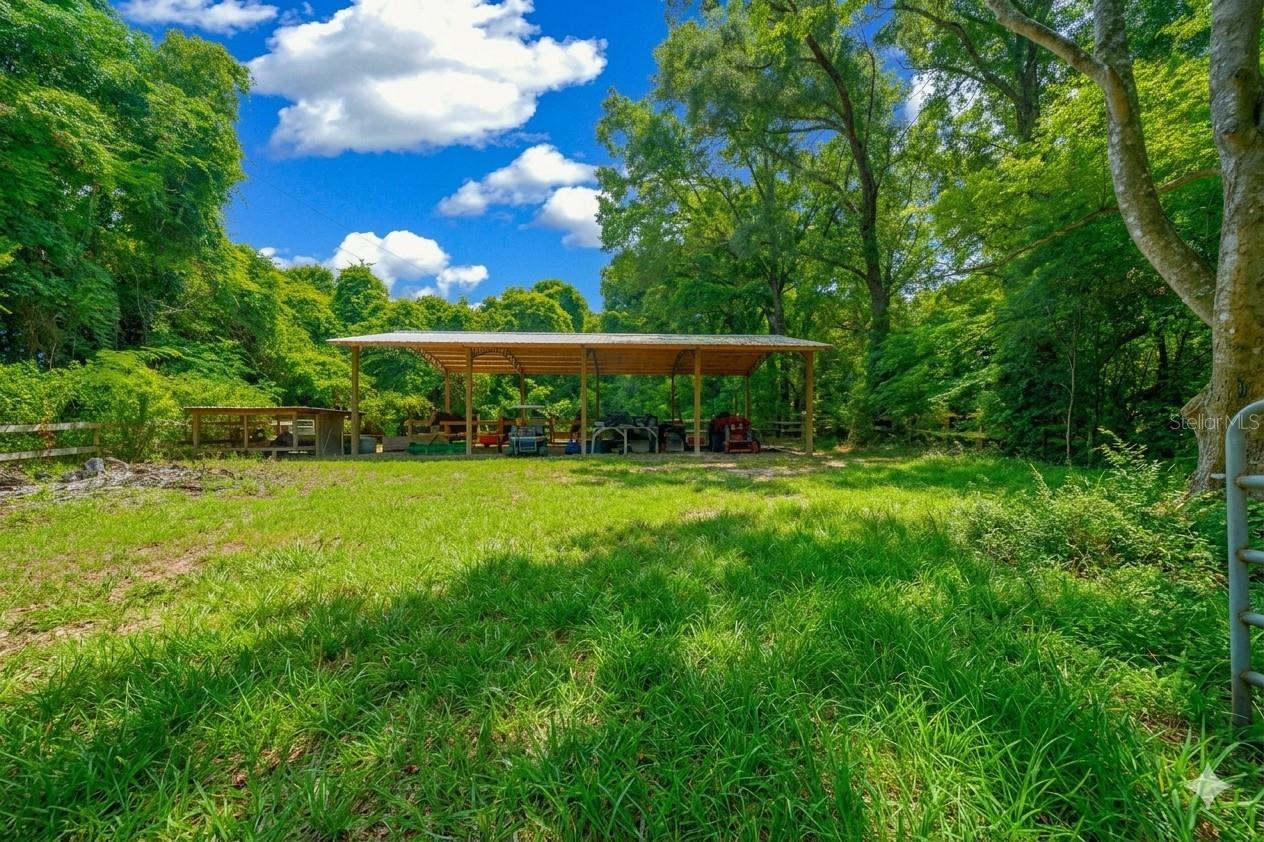 13576 Nw County Road 235 Property Photo 6