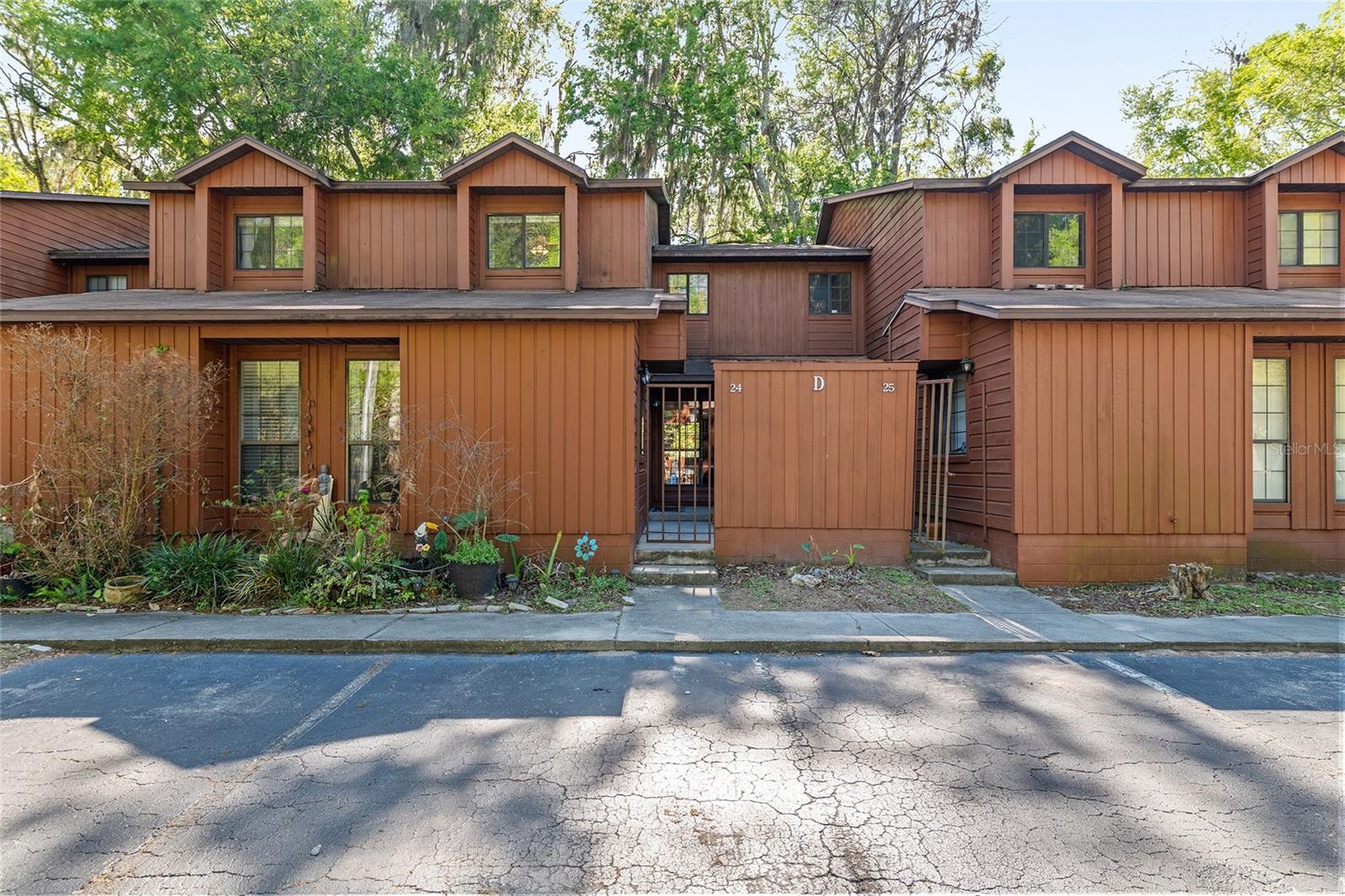 900 SW 62ND BLVD #D24 Property Photo 1