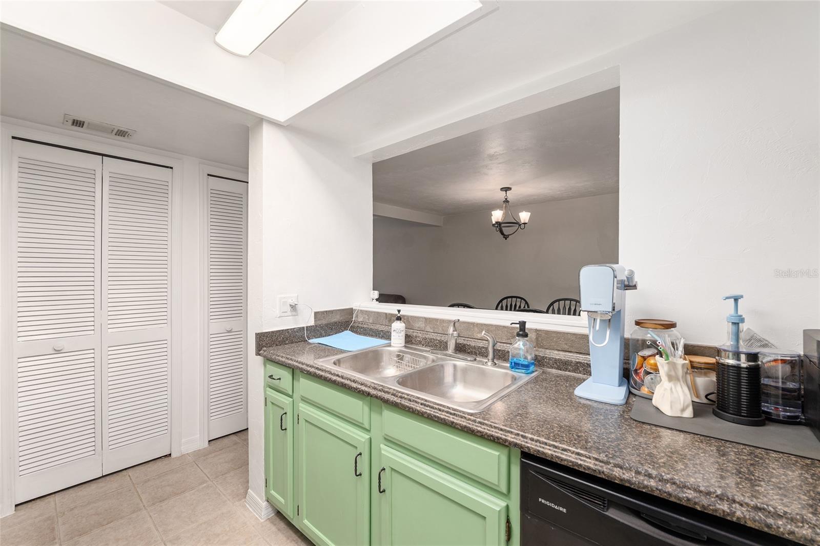 900 Sw 62nd Blvd #d24 Property Photo 17