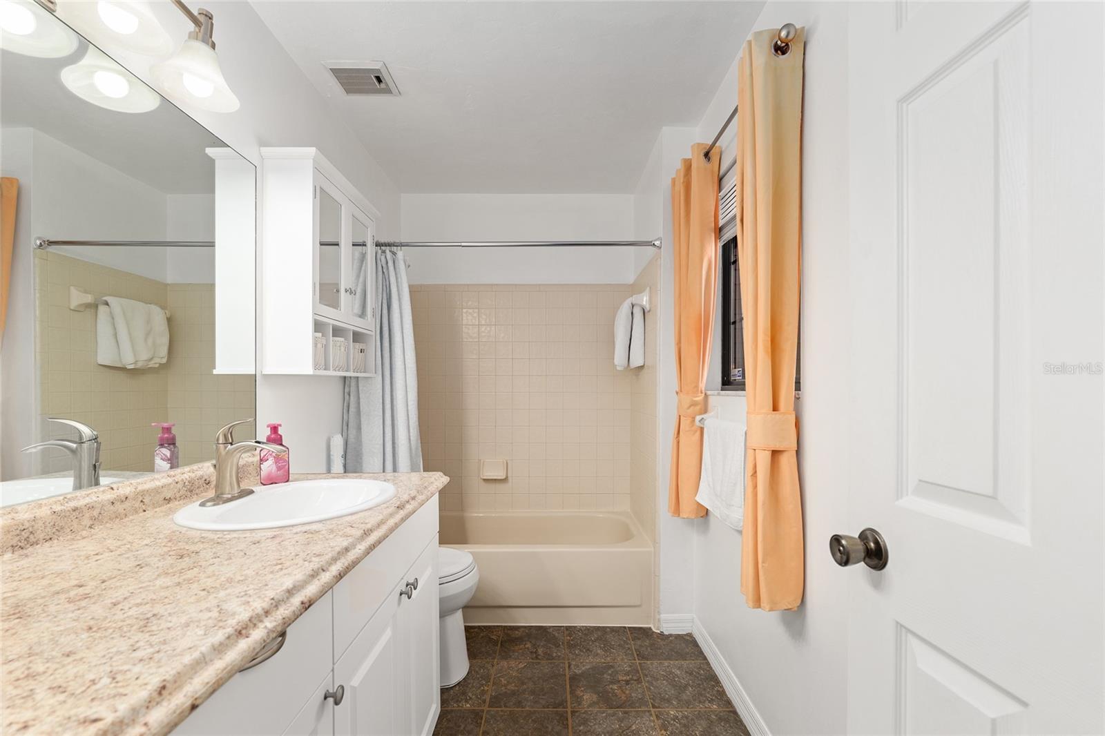 900 Sw 62nd Blvd #d24 Property Photo 33