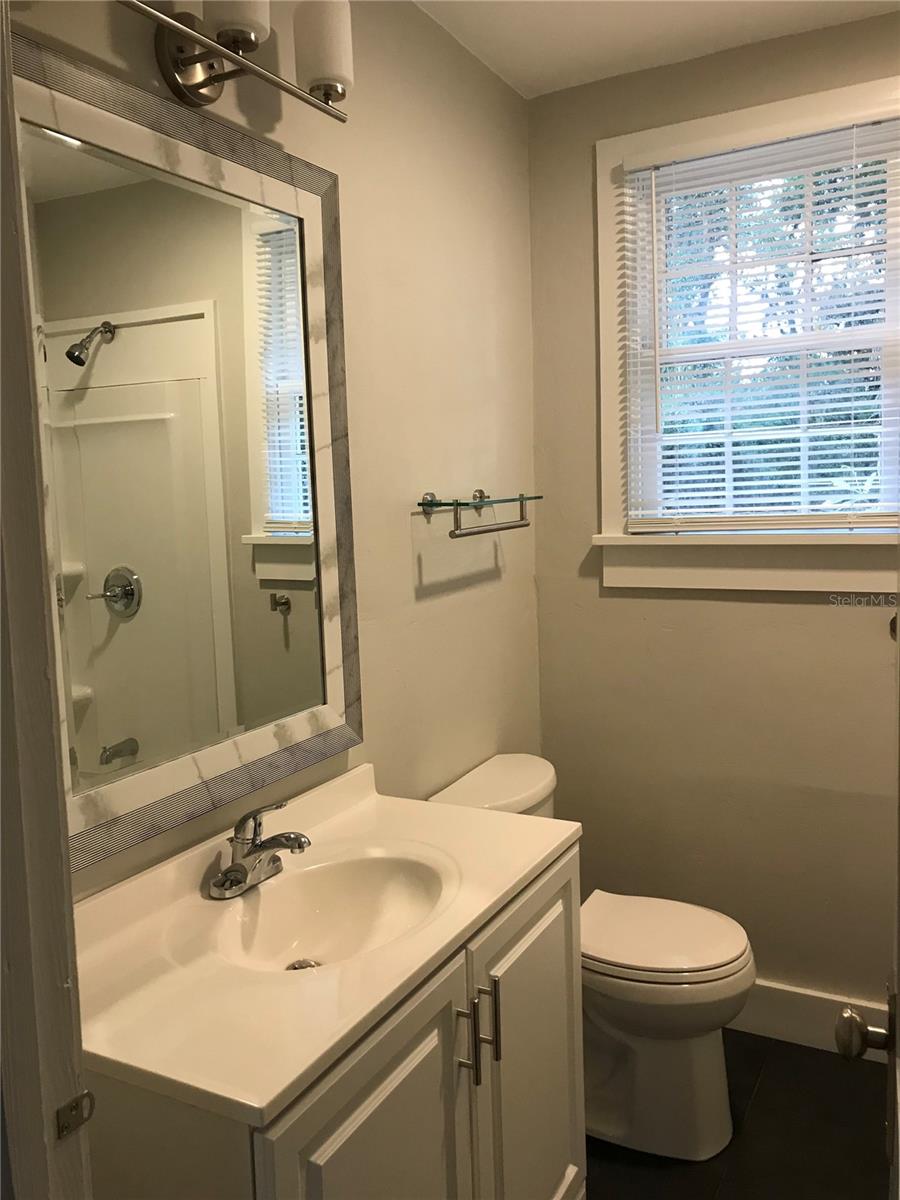 1741 Nw 6th Ave Property Photo 12