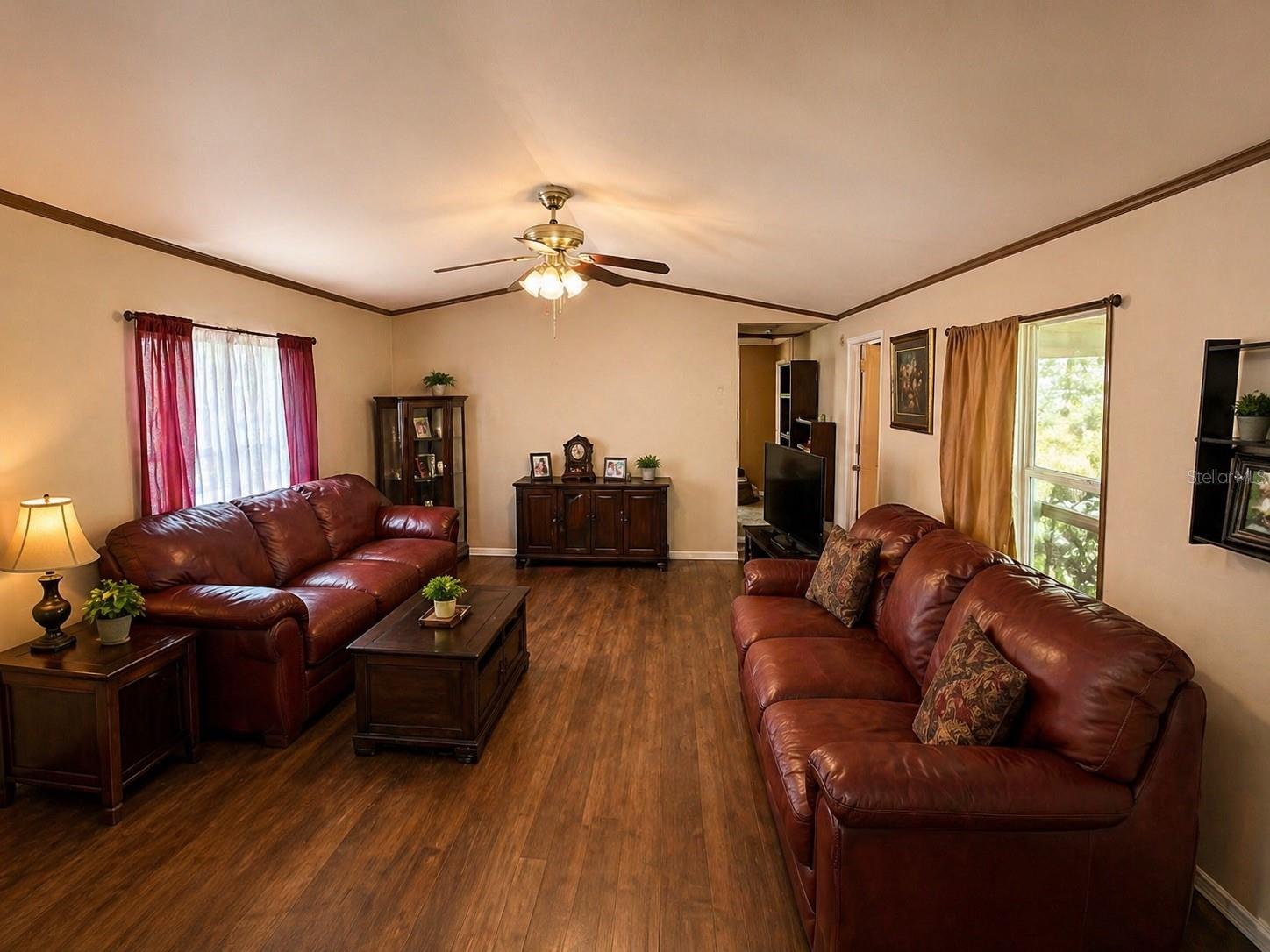14051 Ne 45th Pl Property Photo 2