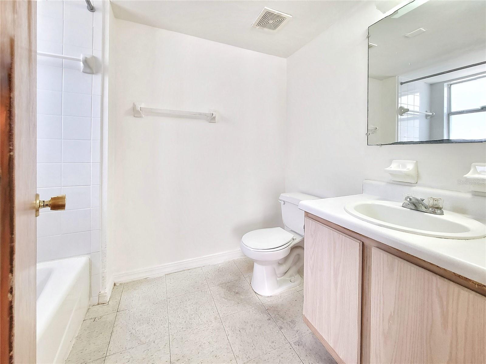2360 Sw Archer Rd #505 Property Photo 21