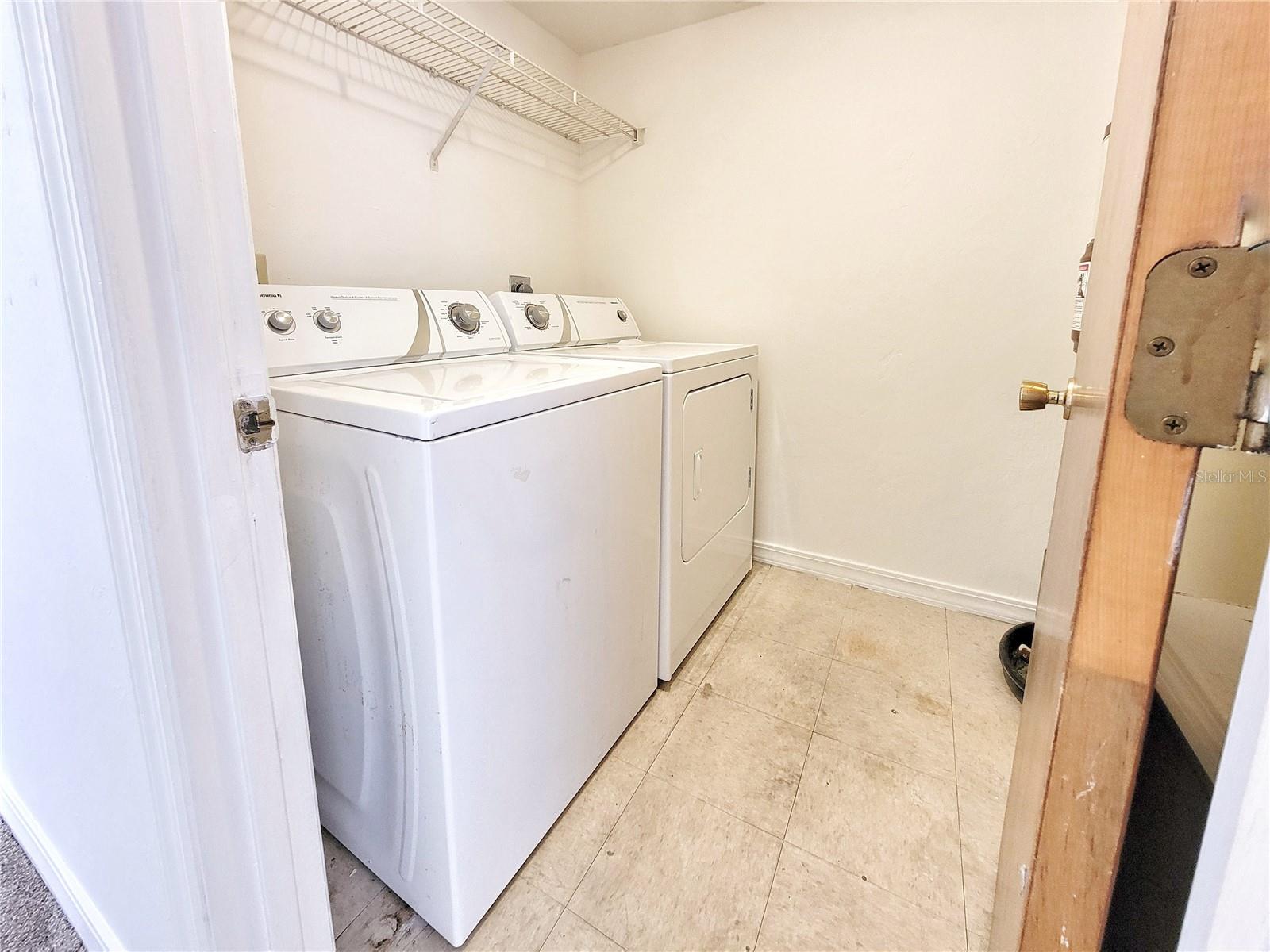 2360 Sw Archer Rd #505 Property Photo 22