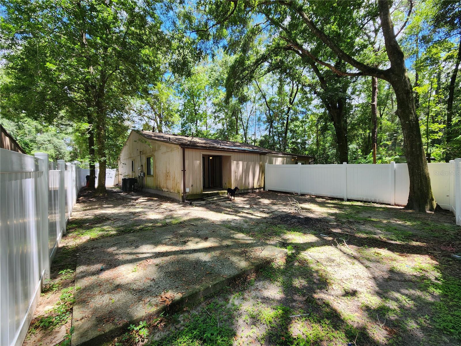 2018 Sw 70th Ter Property Photo 3