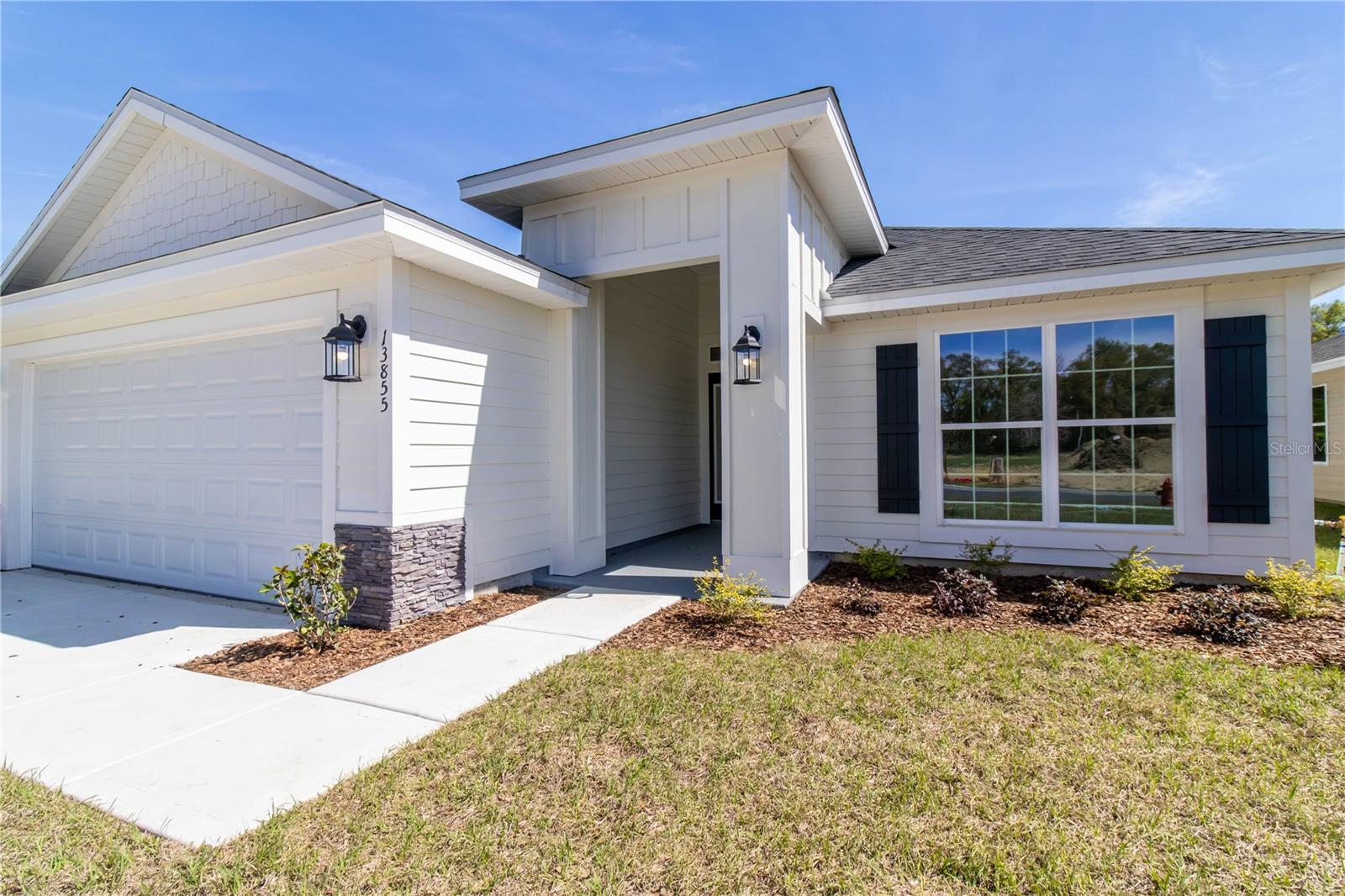 16881 Nw 176th Way Property Photo 3