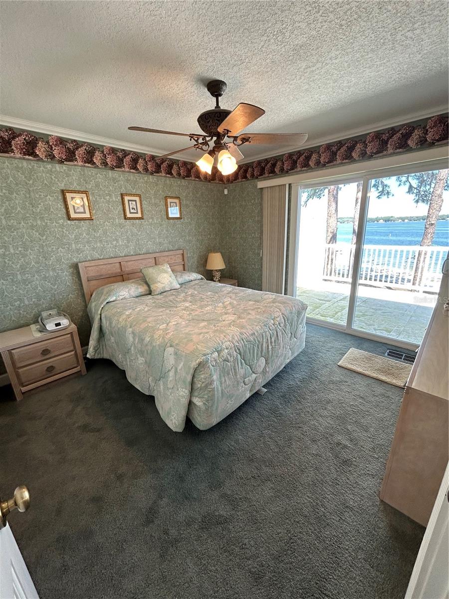 11001 Se Sunset Harbor Rd #a04 Property Photo 17