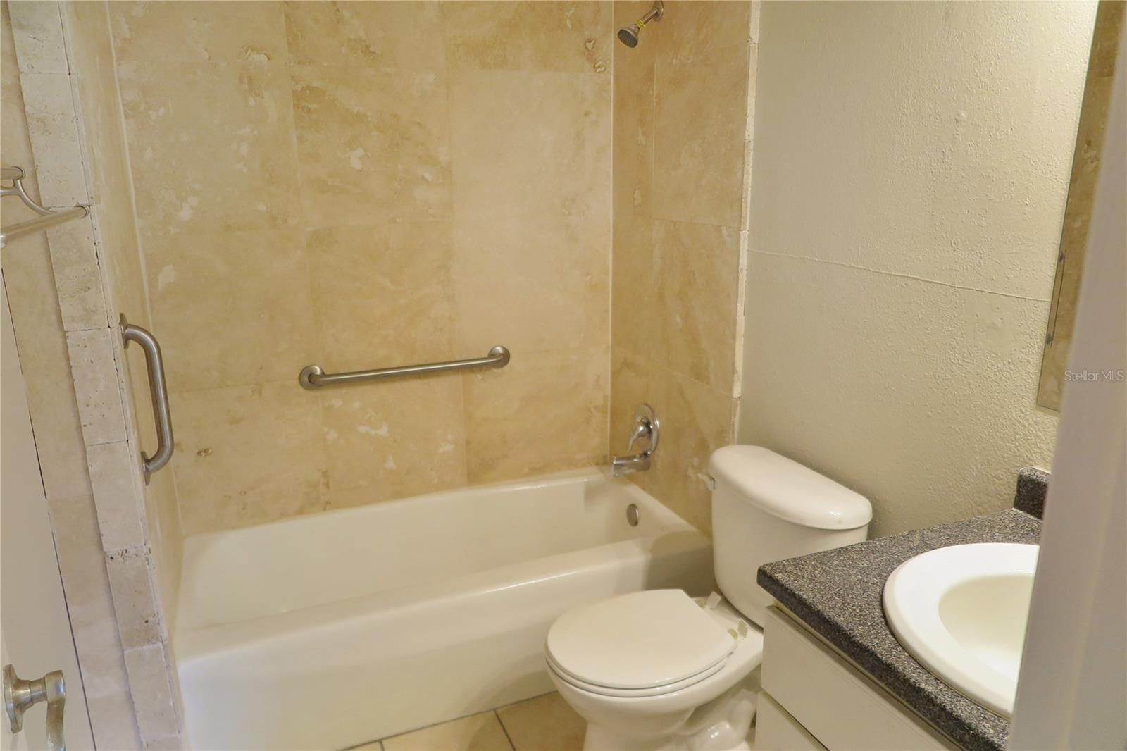 507 Nw 39th Rd #210 Property Photo 13