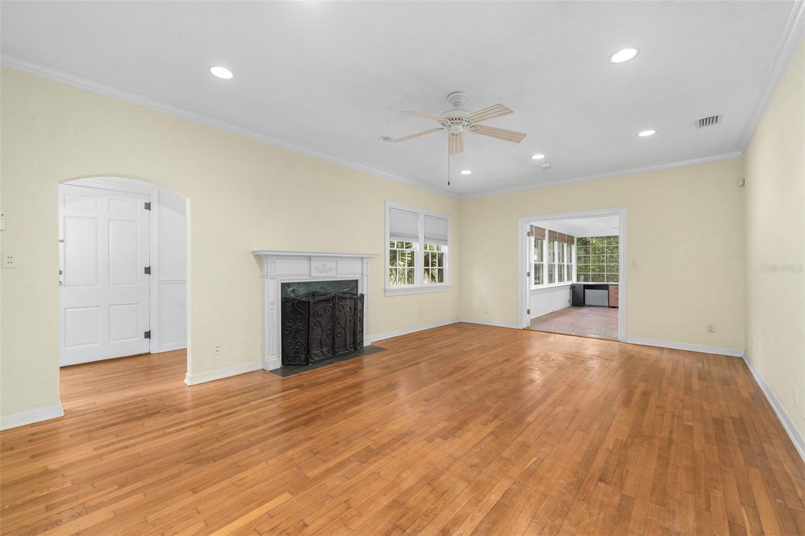 717 Ne Boulevard Property Photo 7